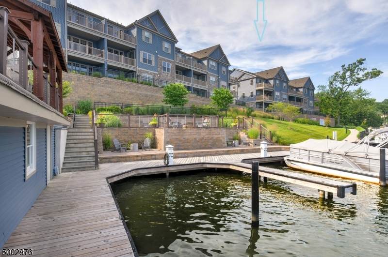 501 Mariners Pointe - Photo 1