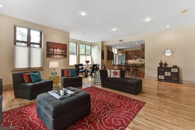 85 Park Ave Unit 101 - Photo 1