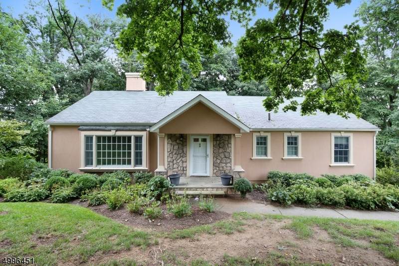 59 Skyline Dr - Photo 1