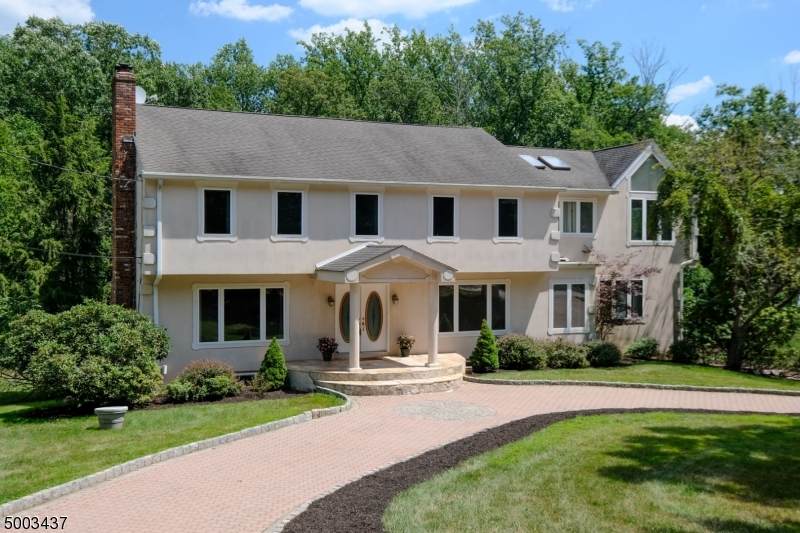 516 W Saddle River Rd - Photo 1