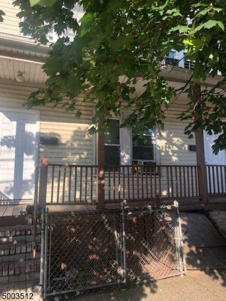 439 Marshall St - Photo 1
