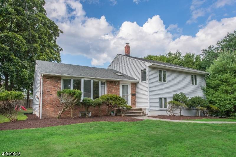 3 Rosedale Ter - Photo 1