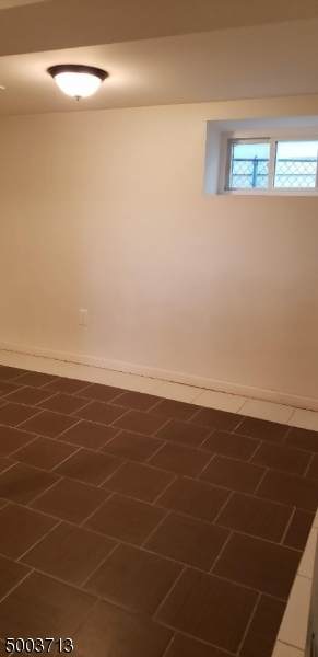 77 Chelsea Ave - Photo 1