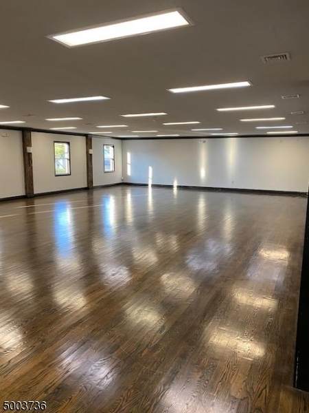 453 Main St - Photo 1