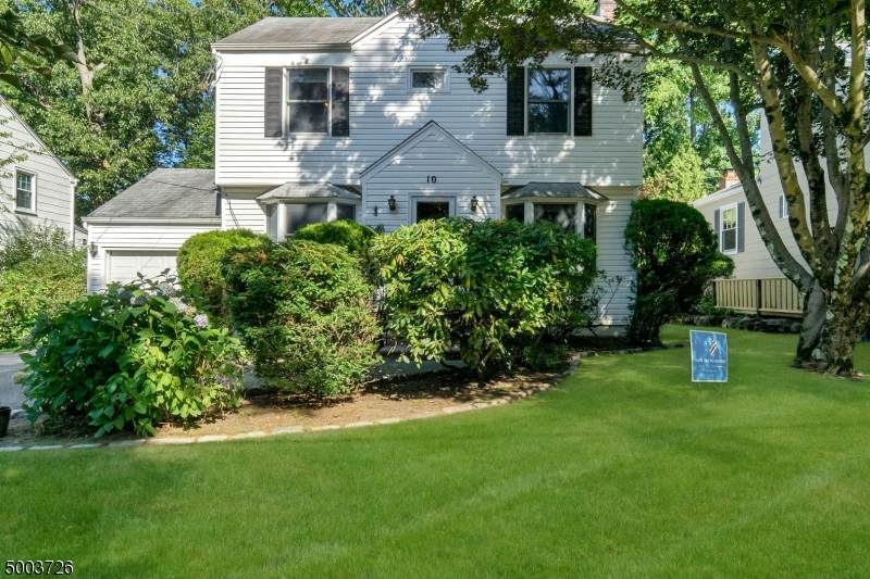 10 Longacre Dr - Photo 1