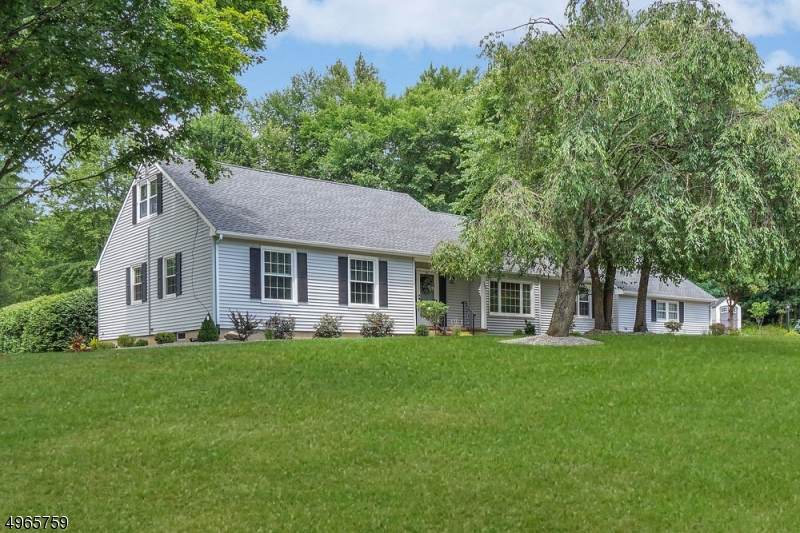 380 Jaguar Ln - Photo 1