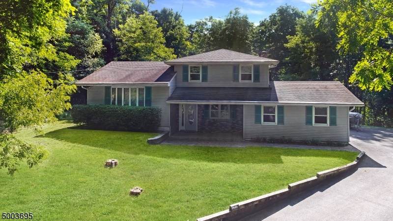16 Locust Lake Rd - Photo 1