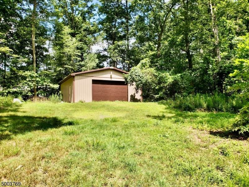 14 Woodlawn Ave - Photo 1