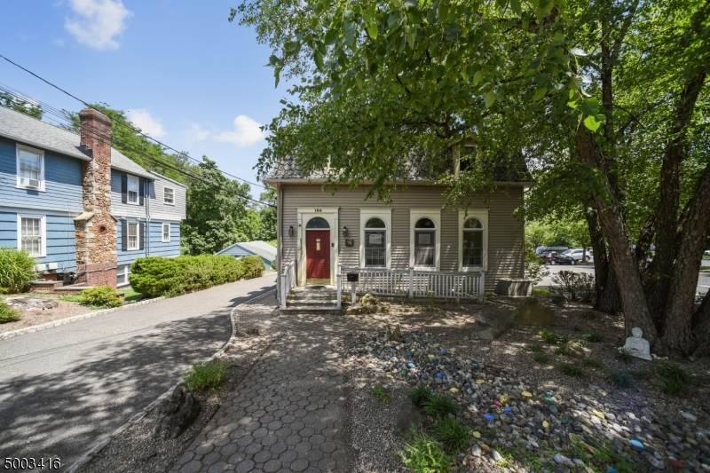 166 Mountain Ave - Photo 1