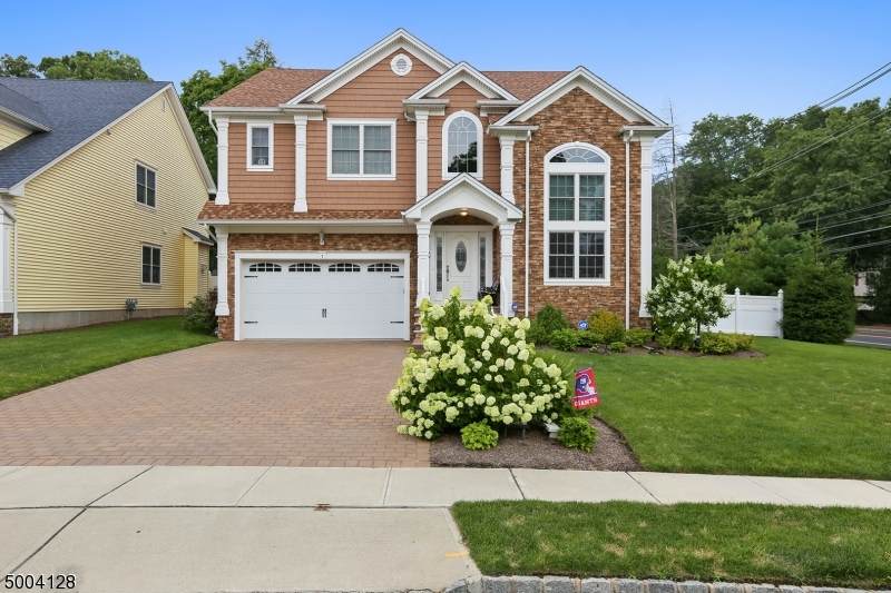 1 Madden Ct - Photo 1