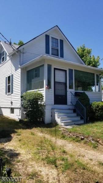 205 Locust Ave - Photo 1