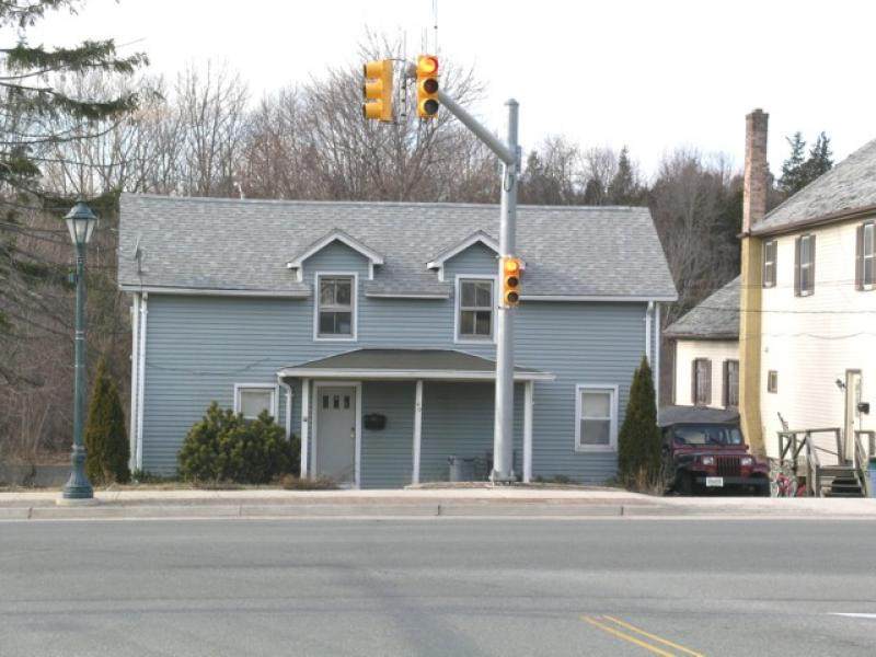 90 Main St - Photo 1
