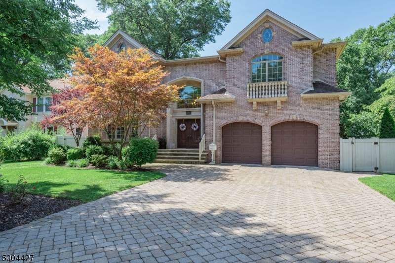 13 Clauss Ave - Photo 1