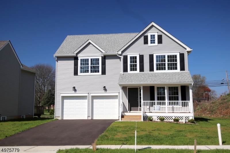 526 Parkwood Ct - Photo 1