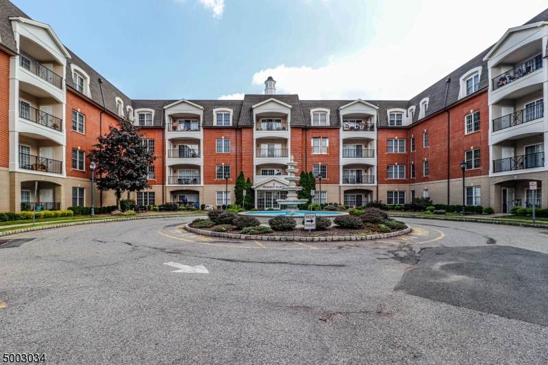 209 Regency Pl Unit 209 - Photo 1
