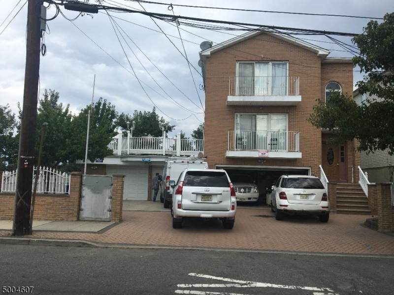 2 Freeman St - Photo 1