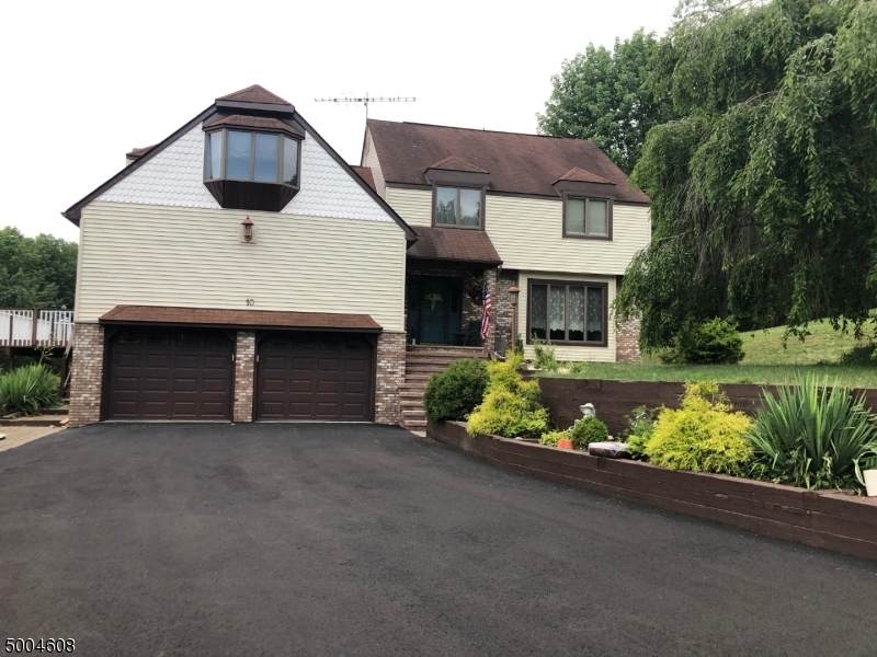 10 Skytop Rd - Photo 1