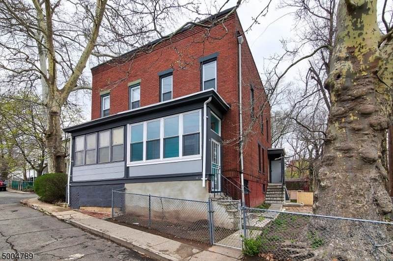 14 Church Pl - Photo 1