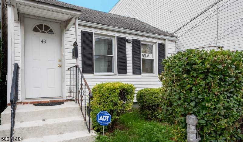 43 Grace St - Photo 1