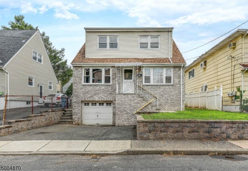 21 Moore Pl - Photo 1