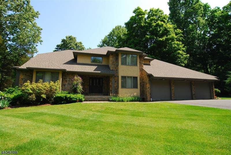 4 Alpine Drive - Photo 1