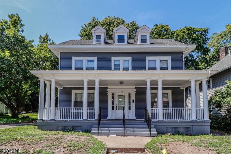22 Seaman St - Photo 1