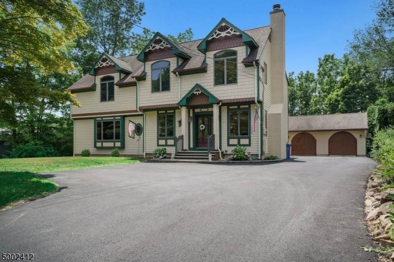 237 Stirling Rd - Photo 1