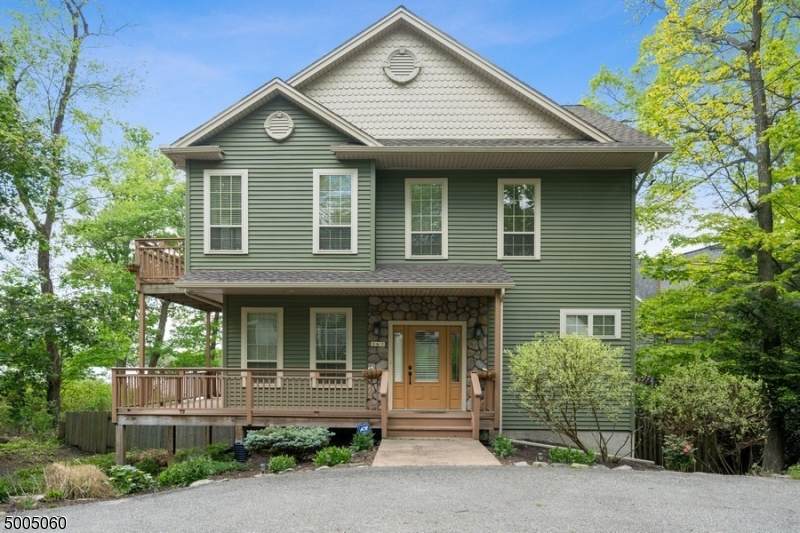 361 Lakeshore Dr - Photo 1