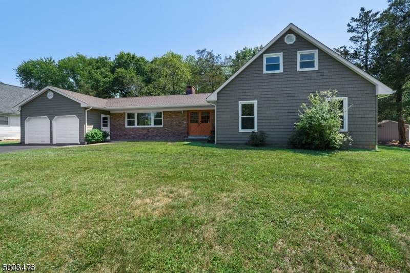 680 S Donald Dr - Photo 1