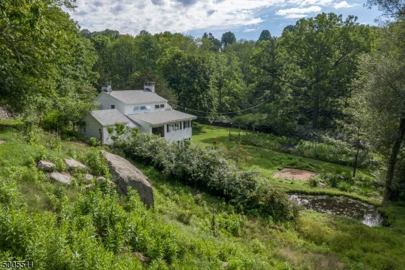 193 Millbrook Rd - Photo 1
