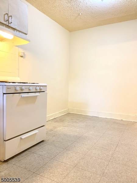 95 Parker St - Photo 1