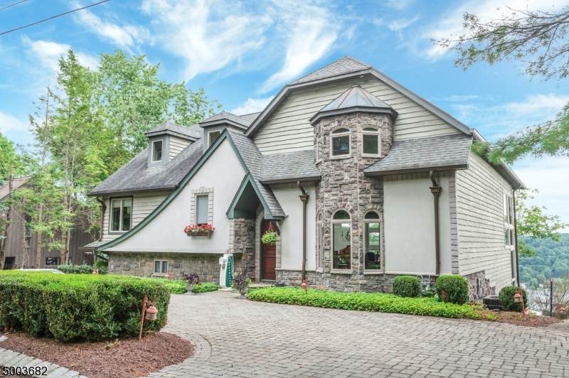 21 Golf View Ter - Photo 1