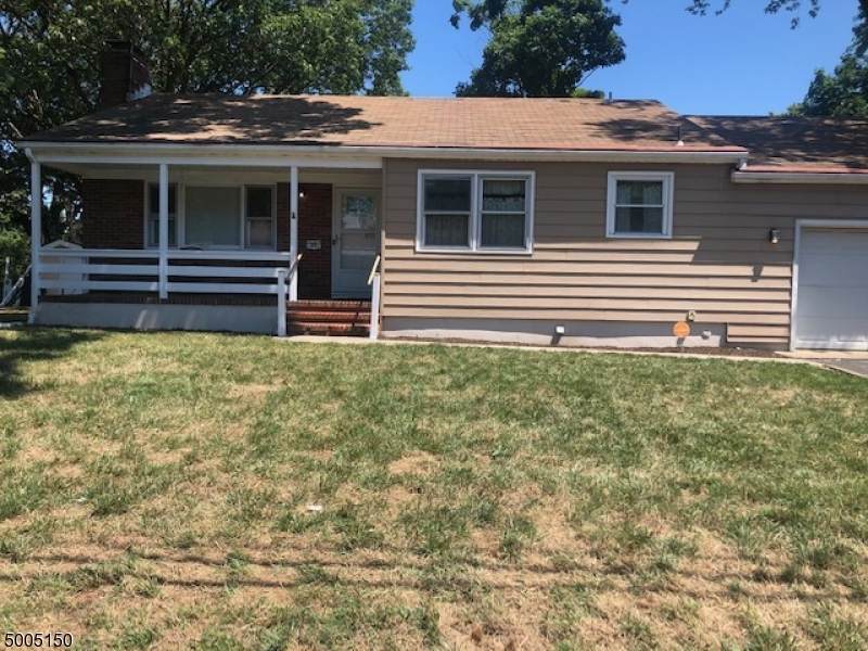 85 N Lawrence Ave - Photo 1