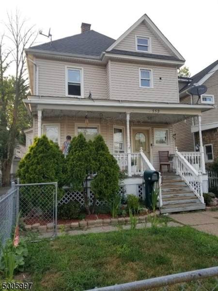 752 W Front St - Photo 1