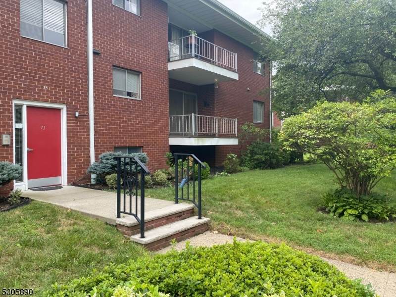 71 Leland Avenue - Photo 1