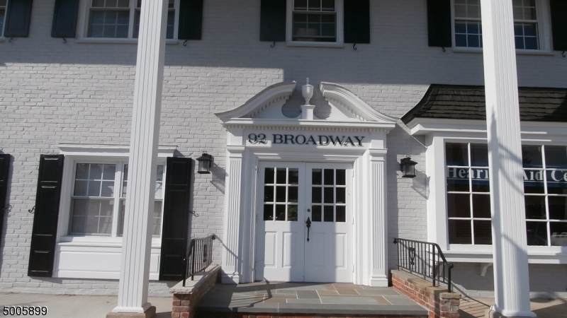92 Broadway - Photo 1