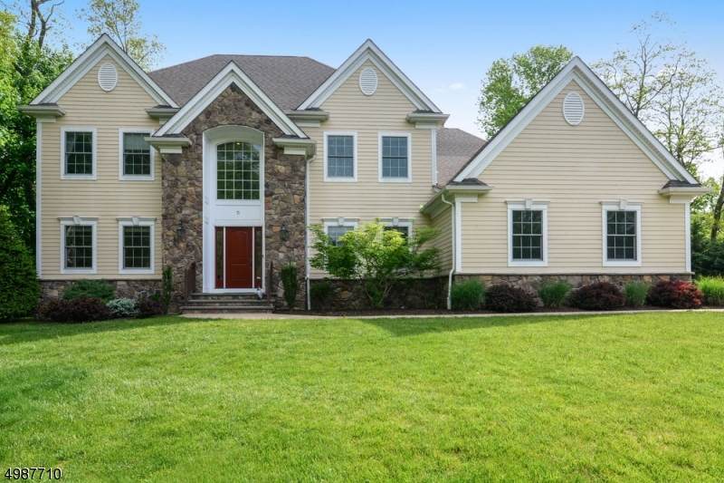 71 Rock Ave - Photo 1