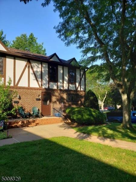 118 Devonshire Ct - Photo 1