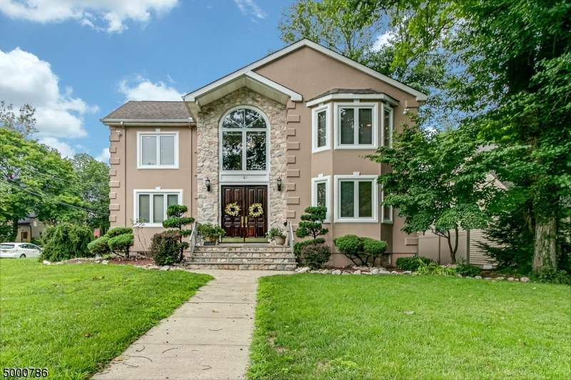 101 Hampton St - Photo 1