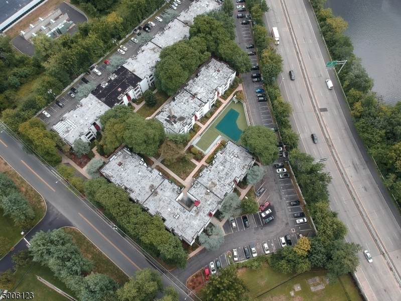 456 River Rd - Photo 1