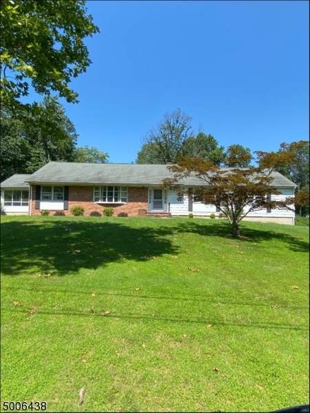 3 Colonial Dr - Photo 1