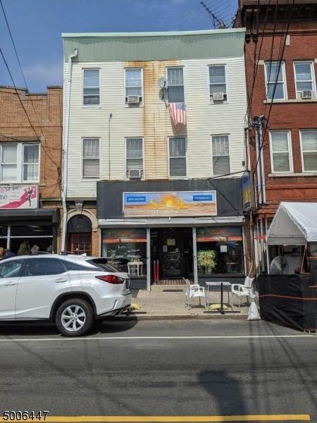 121 Wilson Ave - Photo 1