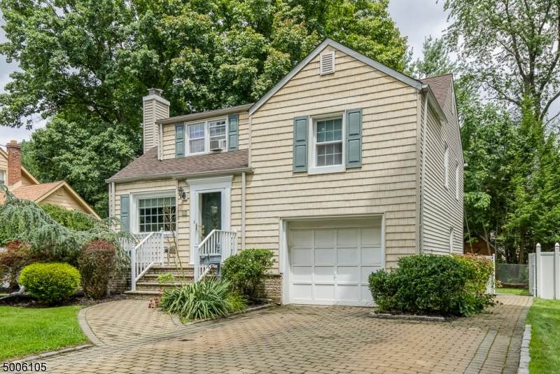 36 Sherwood Road - Photo 1