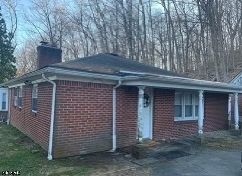 45 Peters Ln - Photo 1