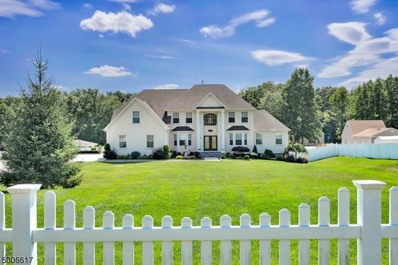 123 Church Ln - Photo 1