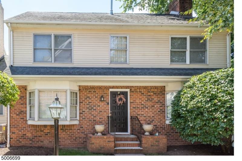 54 Springfield Ave Unit A - Photo 1