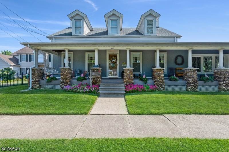 327 Stelton Rd - Photo 1