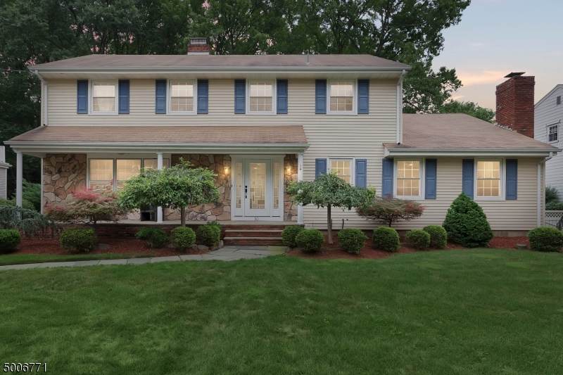90 Belmont Ave - Photo 1