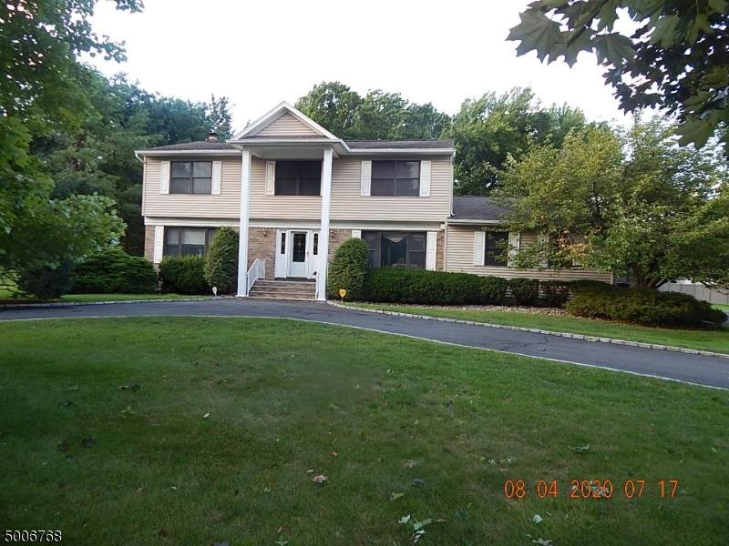 7 Michael Ln - Photo 1