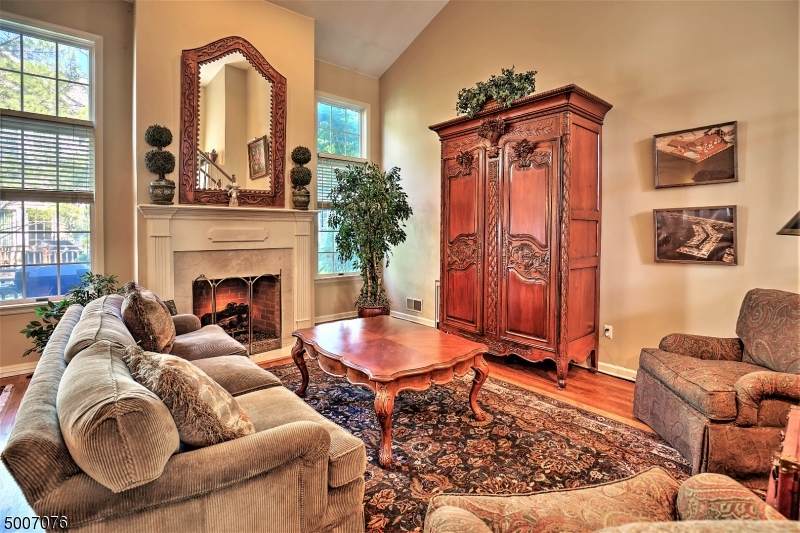 3 Cowdray Pky - Photo 1